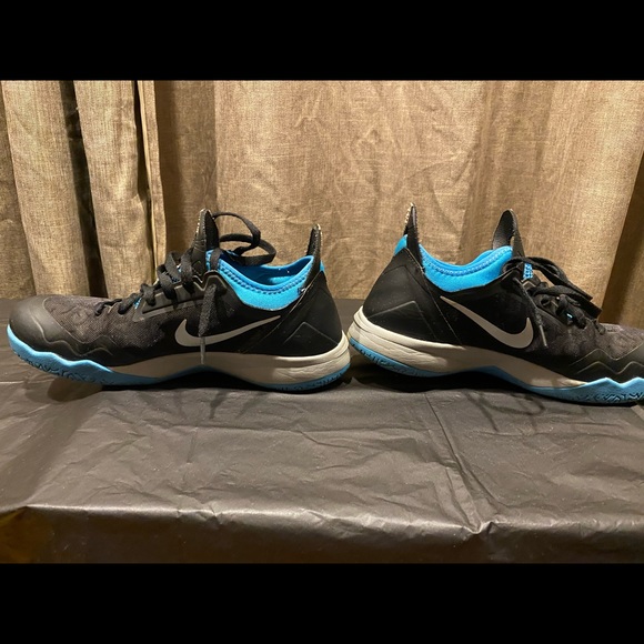 Nike Crusader Basketball Sneakers - Picture 3 of 6